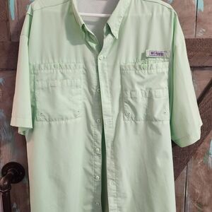 Columbia Men's Mint Green Casual Button Down Shirt